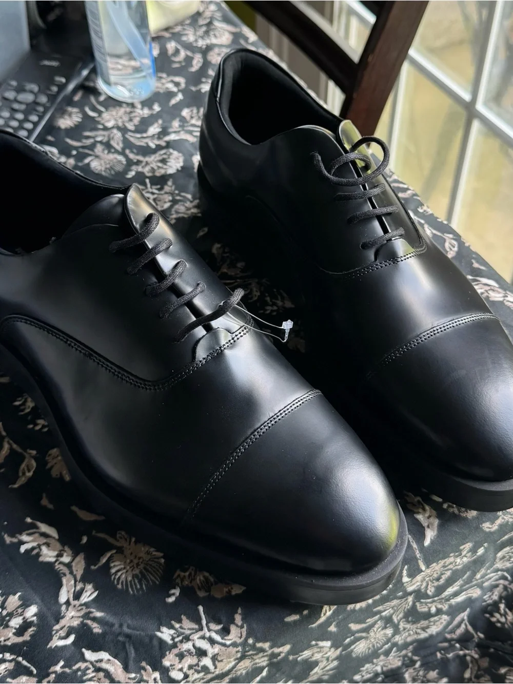 Classic Black Leather Derby Shoes - Timeless Lace-Up Oxfords